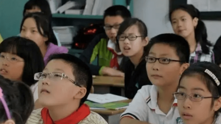 学生近视率将纳入政府绩效考核,你支持吗?