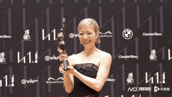 郑秀文获得金像奖最佳女主角,你为她高兴吗?